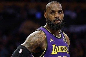 hth-明日湖人对阵勇士！詹姆斯腹股沟老伤 但仍将大概率出战